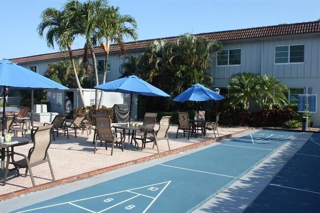 Building Photo - 639 W Oakland Park Blvd