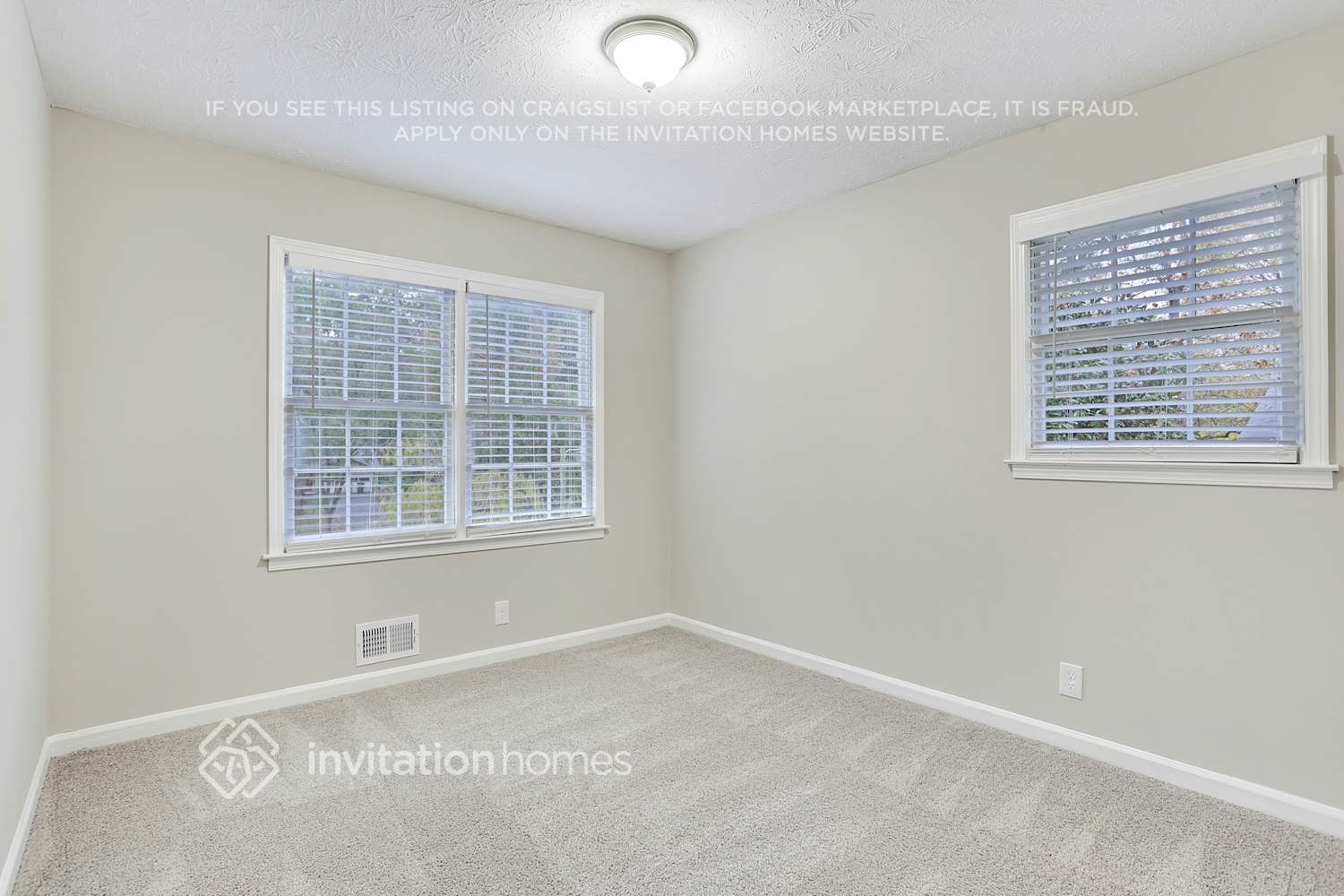 Building Photo - 370 Madeline Cir NW