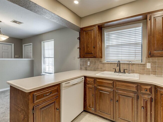 Building Photo - 2131 Jazzman Dr