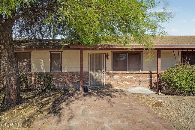 Building Photo - 16223 N 40th Pl