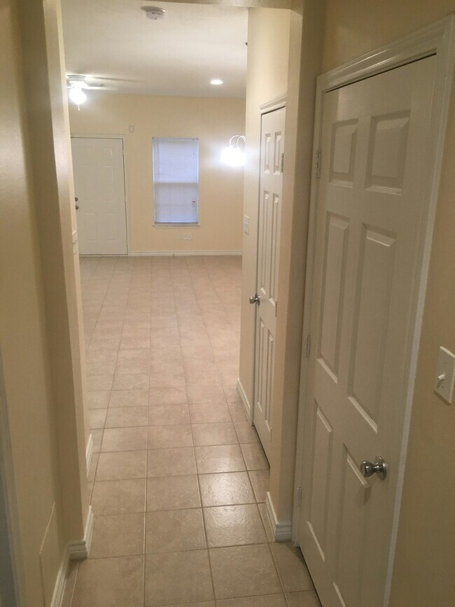 Building Photo - 10642 Logger Pines Trail