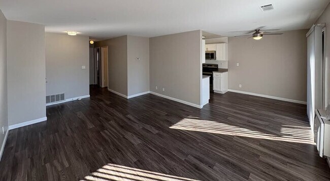 Floorplan - Somerset Apartments