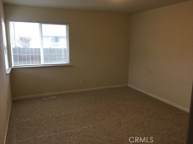 Building Photo - 350 Island View Dr