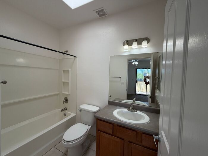 Building Photo - 1741 E Hedrick Dr