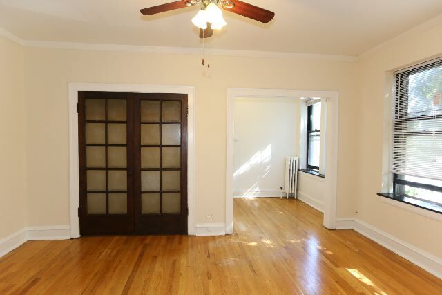 Building Photo - 4636 N Paulina St