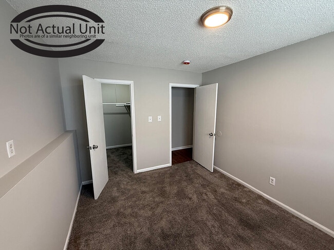 Building Photo - 7301 N Moberly Dr