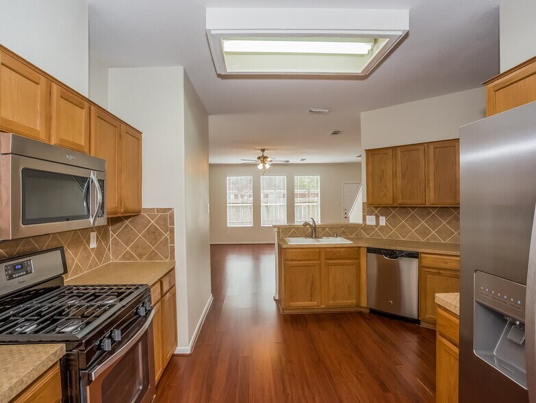 Building Photo - 12214 Landsdown Ridge Way