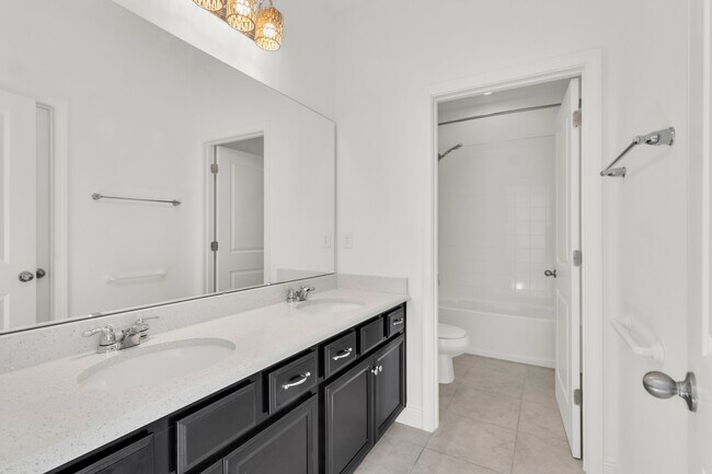 Building Photo - 5404 Golden Apple Dr