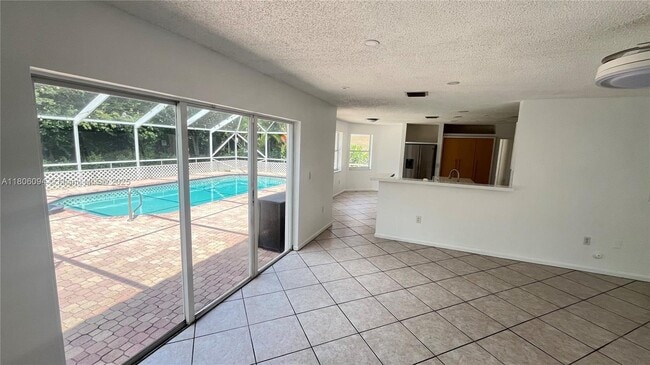 Building Photo - 522 SW 200th Terrace