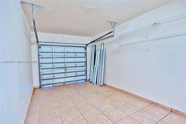 Building Photo - 15870 SW 69th Ln