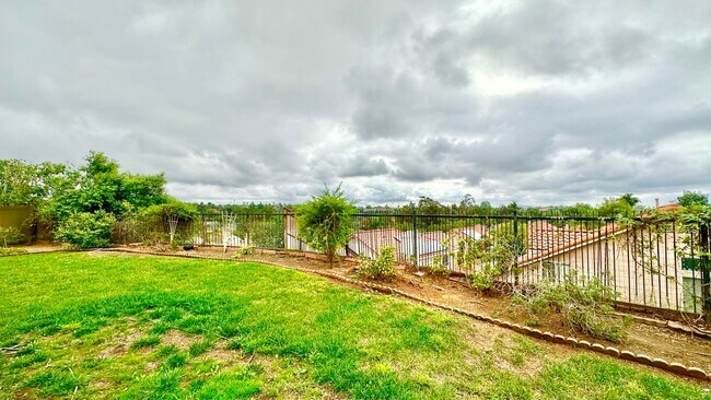 Building Photo - Awesome Two-Story Home, Recently & Freshly Updated, just minutes to downtown Fallbrook!