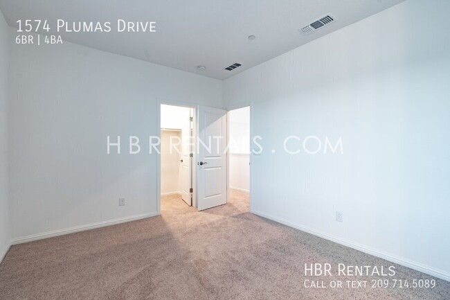 Building Photo - 1574 Plumas Dr
