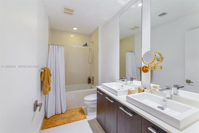 Building Photo - 45 SW 9th St