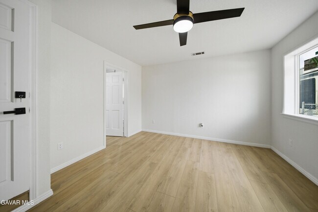 Building Photo - 2059 Shasta St