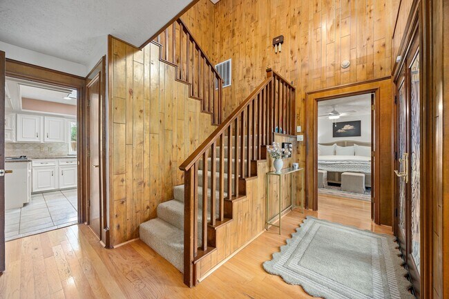 Building Photo - 12914 Ivyforest Dr