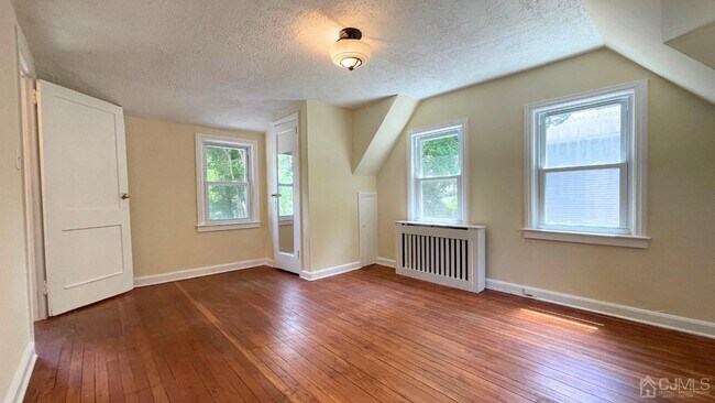 Building Photo - 408 Ryders Ln