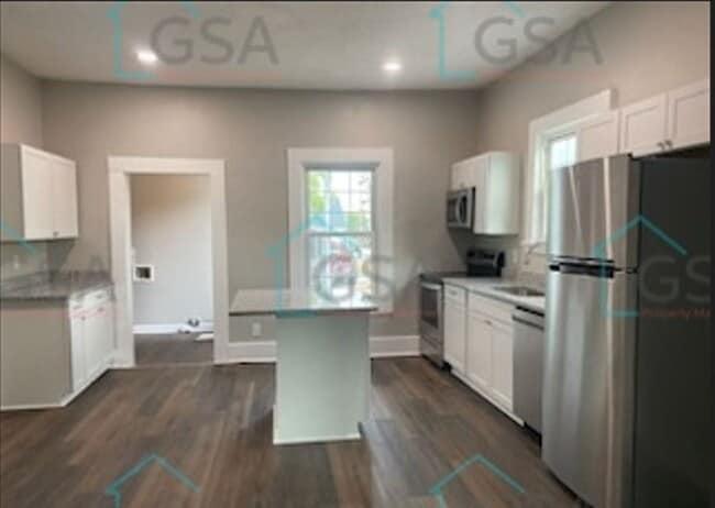 Building Photo - 2 Bedroom 2 Bath Available!