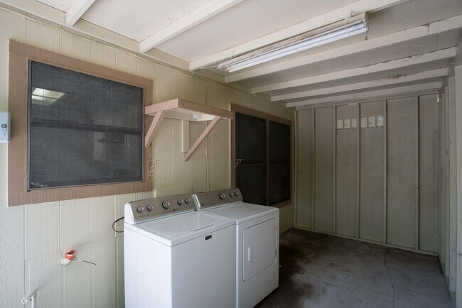 Building Photo - 5401 Loadstone Cove