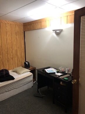 Building Photo - 60 W Main St