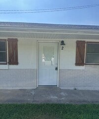 Building Photo - 317 5th St