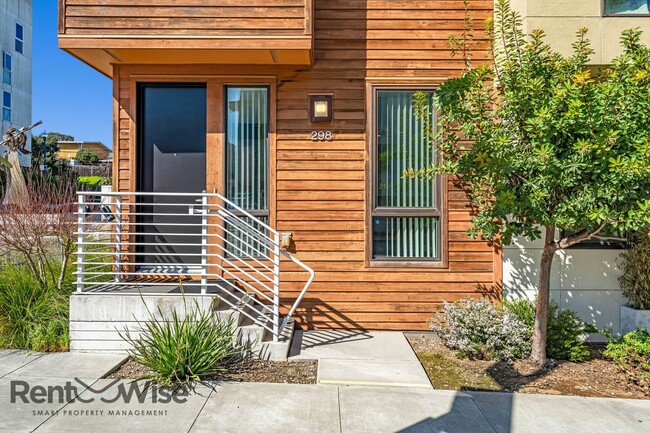 Building Photo - 298 Friedell St