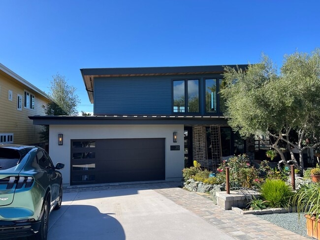 Building Photo - Exceptional Luxury One Bedroom Fully Furnished - Morro Bay w/Views