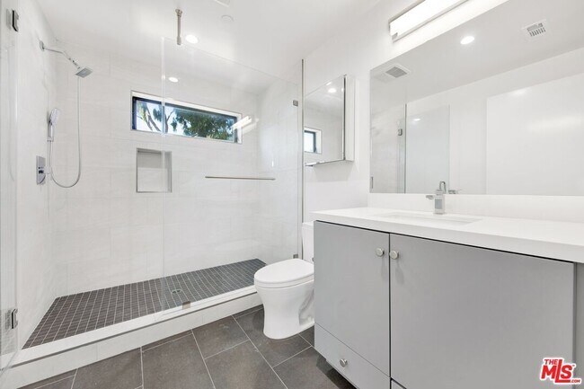 Building Photo - 1458 Butler Ave