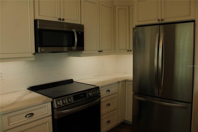 Building Photo - 4410 Fairways Blvd