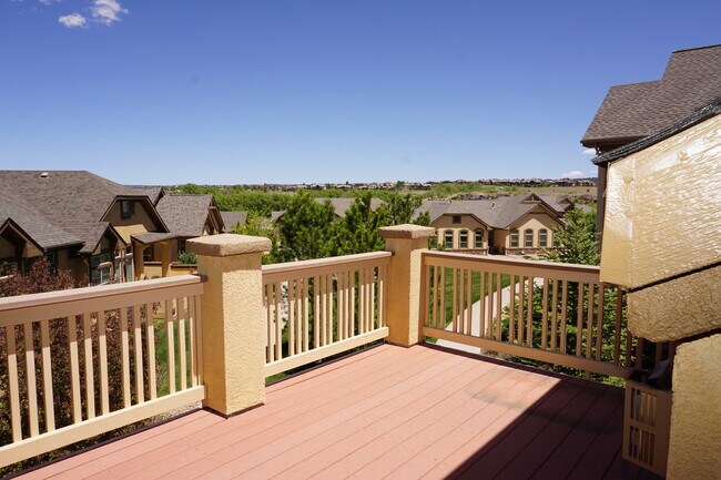 Building Photo - LUXURY PATIO HOME IN DISTRICT 20 SHOWING B...
