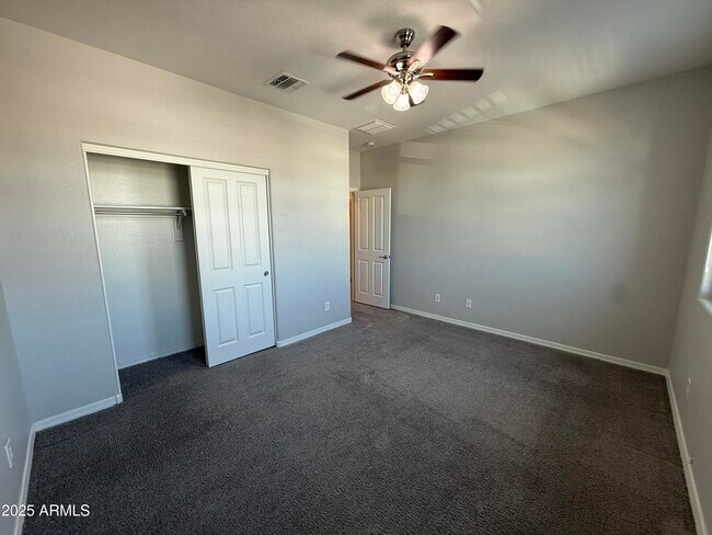 Building Photo - 9811 E Palladium Dr