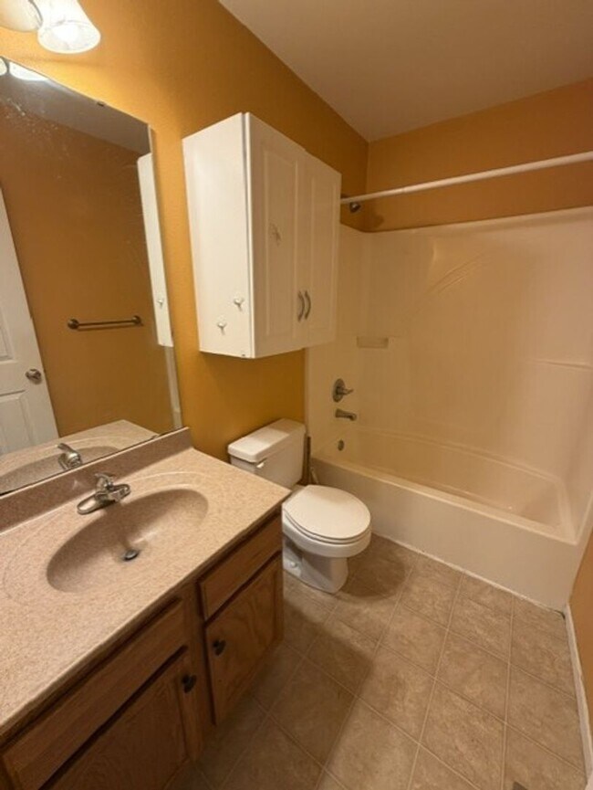 Building Photo - 10925 Upland Terrace