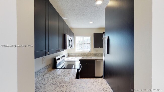 Building Photo - 240 NW 114th Ave