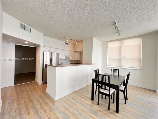 Building Photo - 1155 Brickell Bay Dr