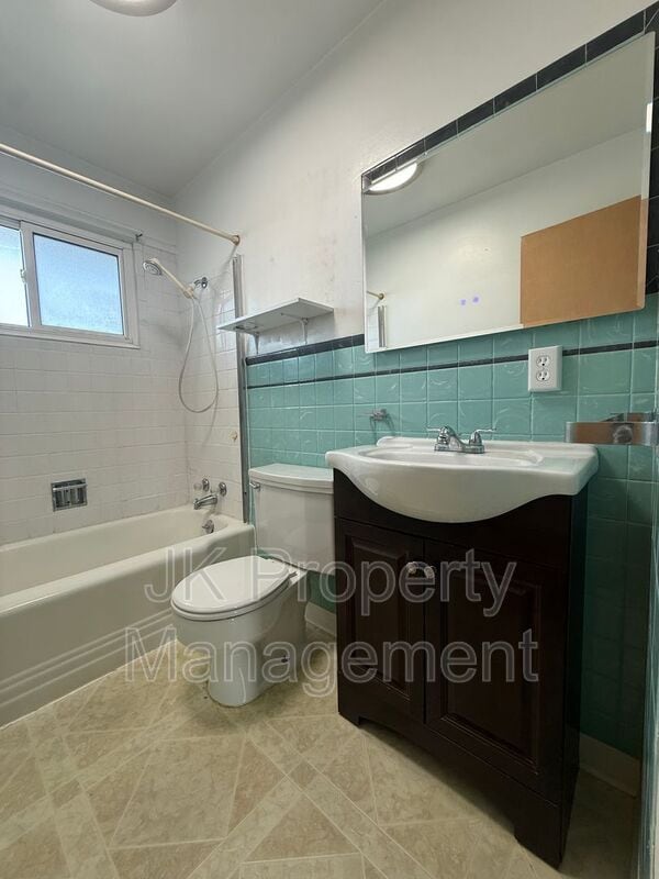 Building Photo - 1223 Smelter Ave NE