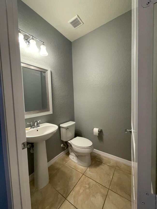 Building Photo - 4516 San Fratello Cir