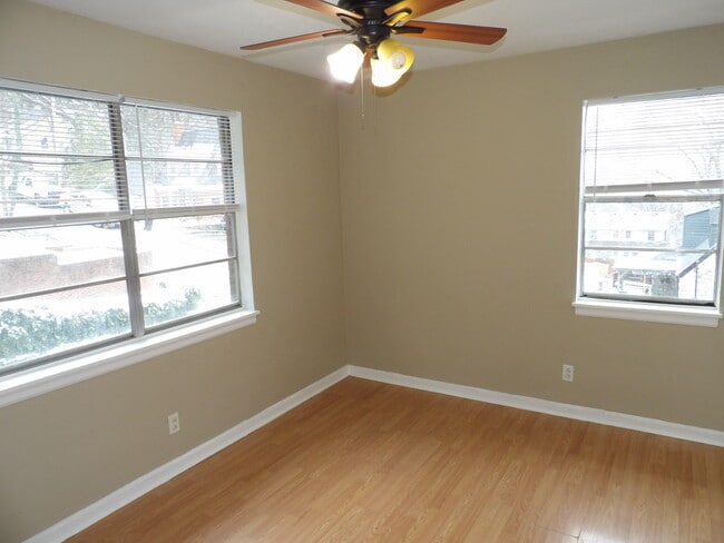 Building Photo - 720 Woodland Ave