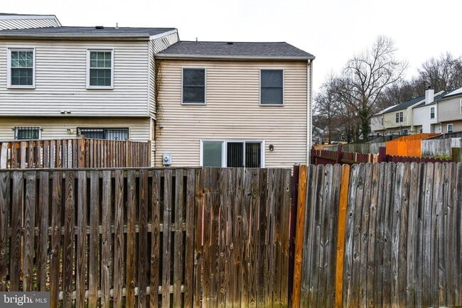 Building Photo - 2115 N Anvil Ln