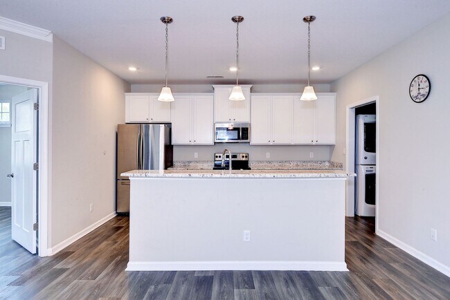 Building Photo - 2702 Queens Path, Williamsburg VA 23185