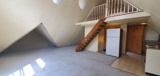 Building Photo - 334 Catherine St