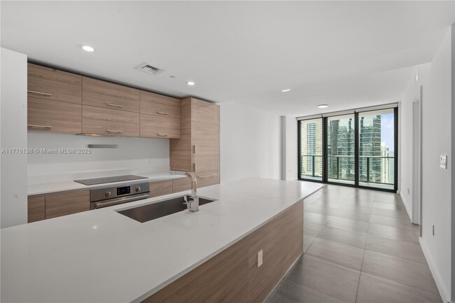 Building Photo - 1300 S Miami Ave