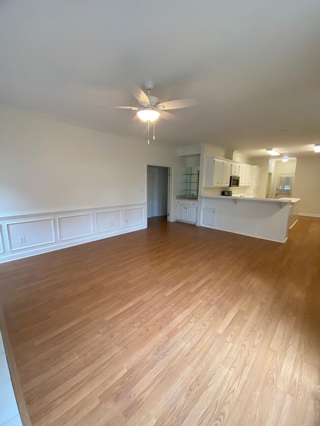 Building Photo - 4545 Reigate Ct