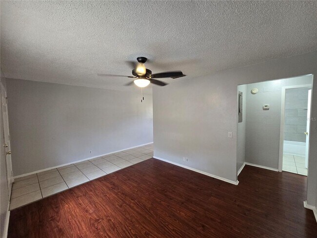 Building Photo - 5665 Struthers Ct