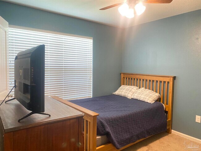 Building Photo - 5838 Blackhorse Cir