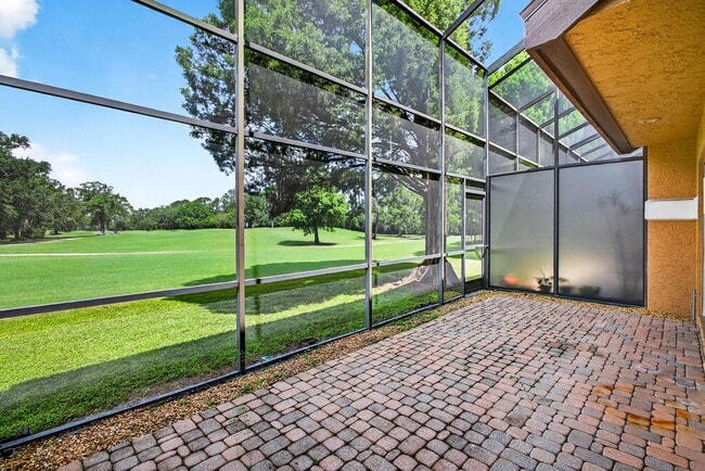 Building Photo - 1,961SF Condo | 3 Bedrooms & 2.5 Bathrooms...
