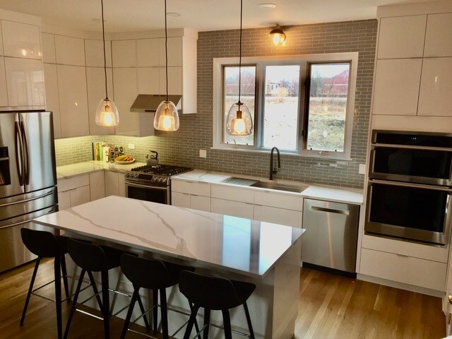 Kitchen - 1901 S Louie Pkwy