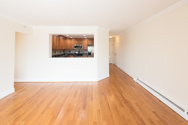 Building Photo - 2206 S Goebbert Rd