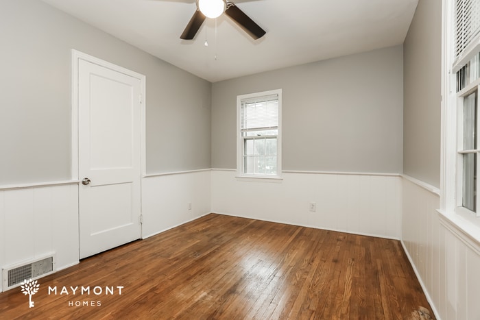 Building Photo - 11 Redbud Dr