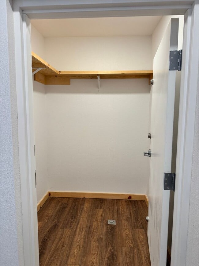 Building Photo - 11201 N C R 1440