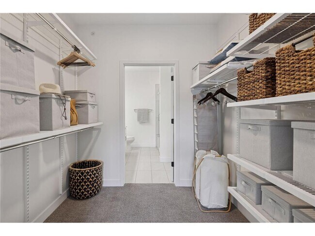 Building Photo - 12610 Ridgedale Dr