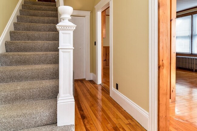 Building Photo - 57 Coburn Ave